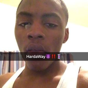 Meet your Posher, Leon